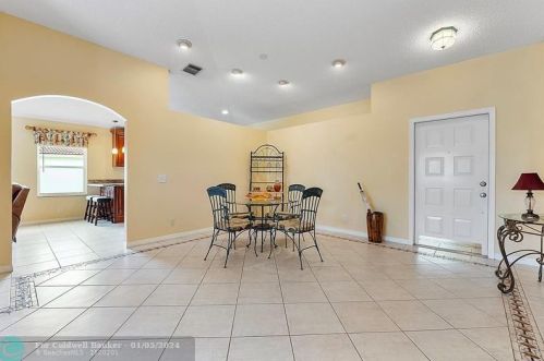 11901 20th St, Hollywood FL  33025-5616 exterior