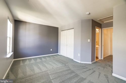 3581 Sherbrooke Cir, Woodbridge VA  22192-7033 exterior