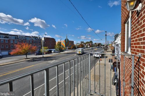 126 League St, Philadelphia PA  19147-4225 exterior