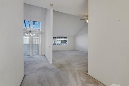 11690 Lakewood Blvd, Downey CA  90241-5272 exterior