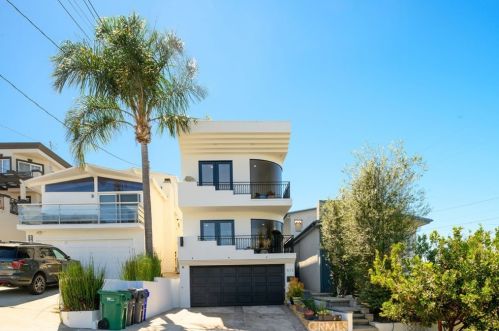 513 Dianthus St, Manhattan Beach CA  90266-6720 exterior