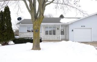 609 Louis Ct, De Forest, WI 53532-1641