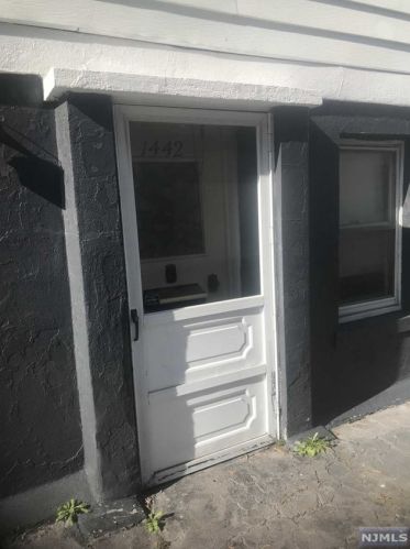 1442 45th St, North Bergen NJ  07047-2722 exterior