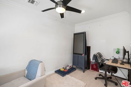 4841 Tyrone Ave, Van Nuys CA 91401-5126 exterior