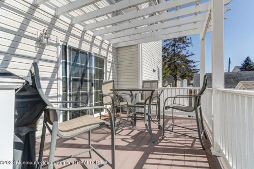 416 Carter Ave, Point Pleasant Beach NJ  08742-4105 exterior