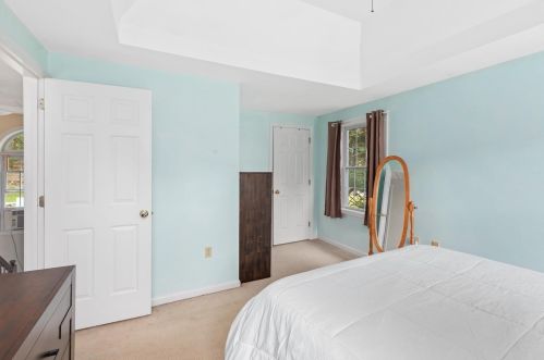 17 Meetinghouse Rd, Keene NH  03431-2065 exterior