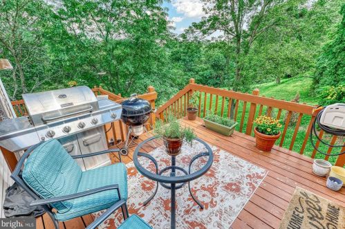 1015 Country Club Rd, Camp Hill PA  17011-1049 exterior