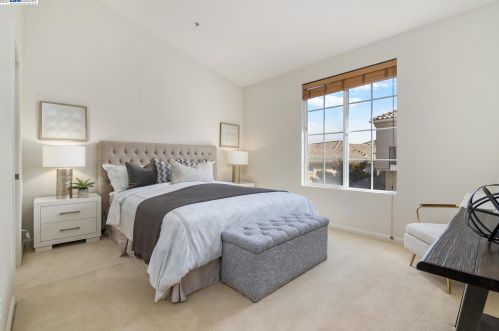 2645 Villa Cortona Way, San Jose CA 95125-6251 exterior