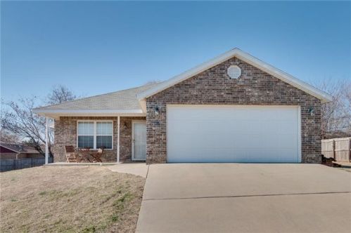 81 Sable St, Fayetteville, AR 72730-3065