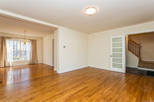 65 Greenvale Cir, White Plains NY  10607-1601 exterior