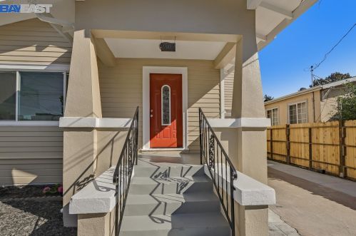 1802 88th Ave, Oakland CA  94621-1008 exterior