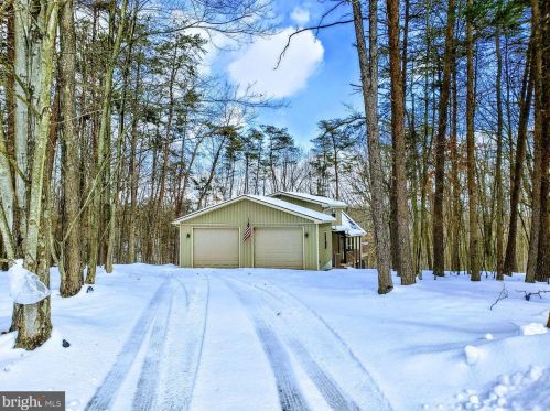 340 Clubhouse Rdg, Hedgesville, WV 25427-5356
