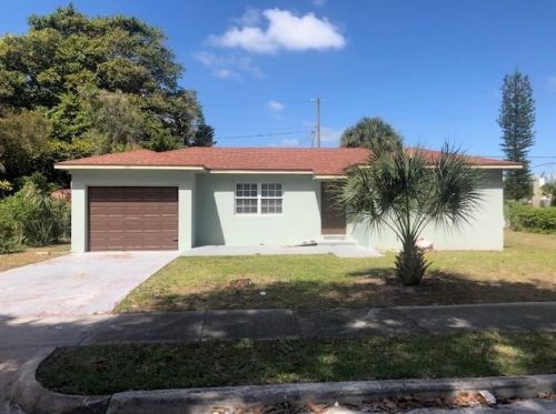 901 31st St, West Palm Beach, FL 33407-5003