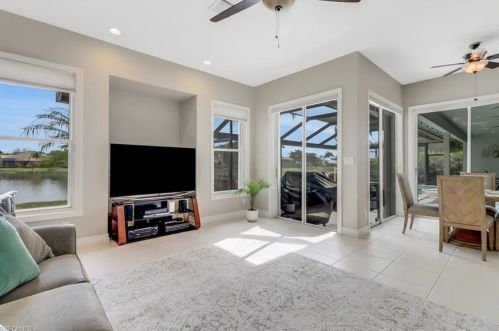 11268 Longshore Way, Naples FL 34119-8824 exterior