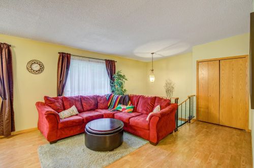 5612 Innsbruck Ct, Minneapolis, MN 55432-6005