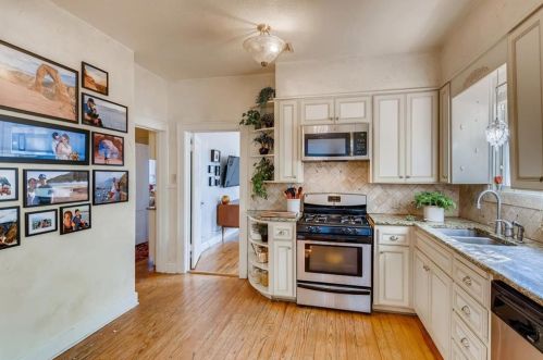 908 38th 1/2 St, Austin TX 78751-5218 exterior