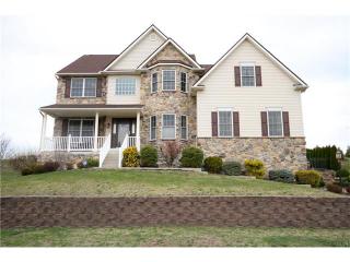548 City View Dr, Nazareth, PA 18064-1244