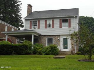 990 Broad St, Hazle Township PA  18201-6849 exterior