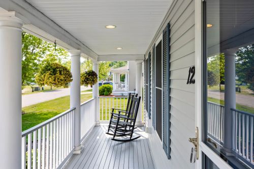 12 Burley Ave, Nashua NH  03062-1045 exterior