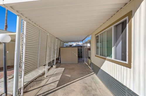 116 Logenita St, Palm Springs CA  92264-0078 exterior