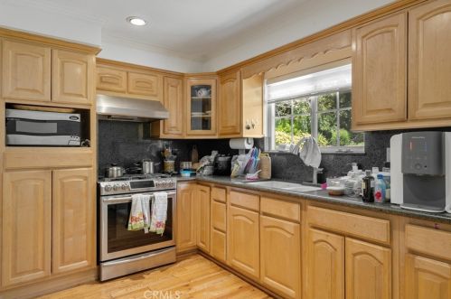 532 Arboles St, Monterey Park CA  91754-2346 exterior