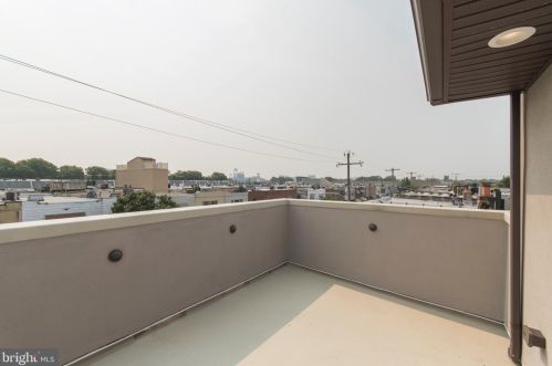 2902 15th St, Philadelphia, PA 19145-4917