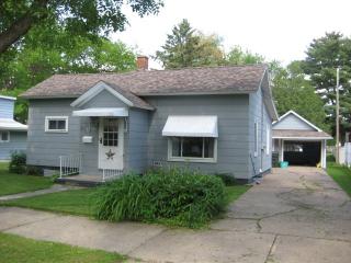 505 10th Ave, Wausau, WI 54401-4384
