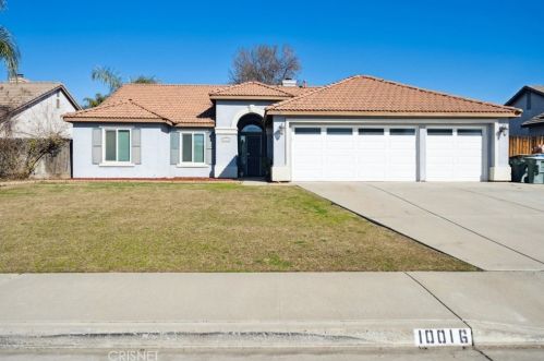 10016 Roehampton Ave, Bakersfield CA  93312-5348 exterior
