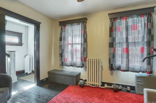 94 Prospect Ave, Middletown NY 10940-4030 exterior