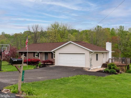 183 Papermill Rd, Dale, PA 19504-9232