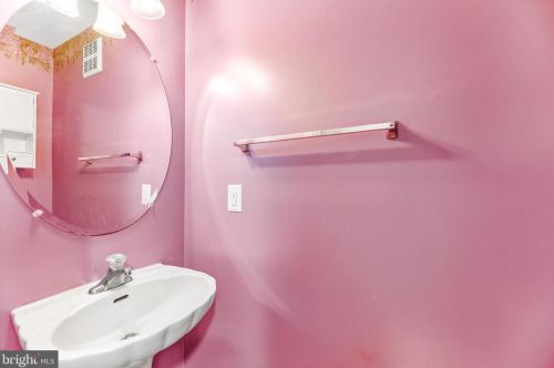 6098 Hobart Cir, Owens VA  22485-7169 exterior