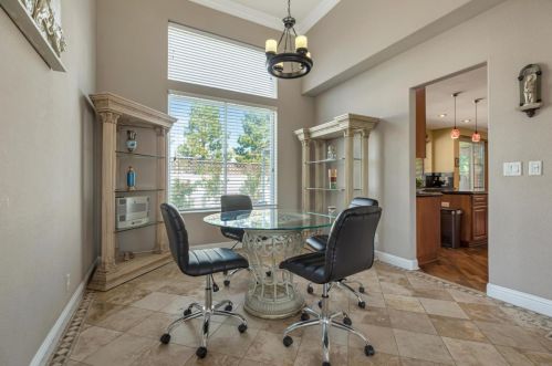 750 Joshua Dr, Hollister CA  95023-5671 exterior