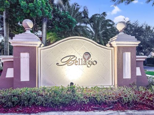 12782 50th St, Hollywood, FL 33027-5830