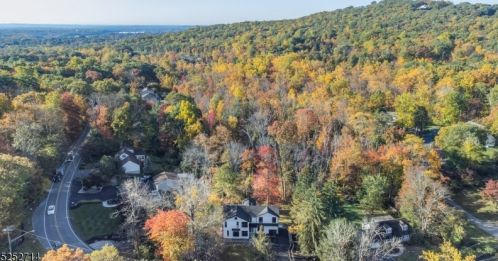 89 Taylortown Rd, Montville Township NJ  07045-9763 exterior
