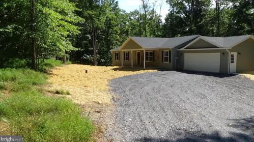 665 Sugar Run Rd, Eshcol, PA 17062-8744
