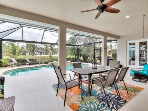 162 Palmetto Dunes Cir, Naples FL  34113-7554 exterior