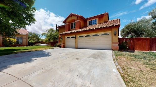 13271 Desert Vista Dr, Victorville, CA 92392-6802