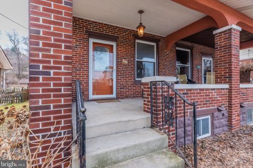 344 2nd St, Lemoyne, PA 17043-1103