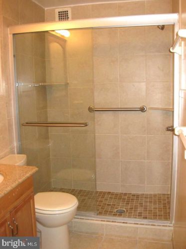 1880 Columbia Rd, Washington, DC 20009-5184