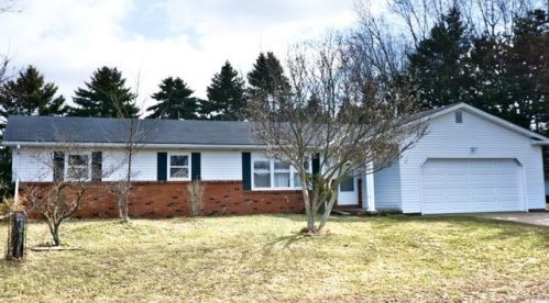 3781 Sheramy Dr, Fairview, PA 16415-1023
