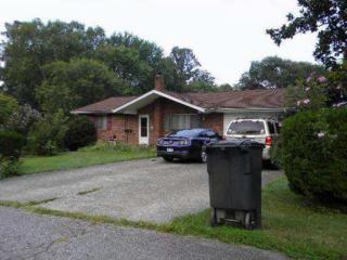 257 Allenwood Cir, Hendersonville, NC 28792-8007