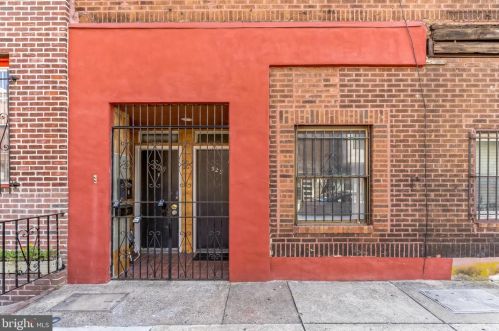 529 17th St, Philadelphia, PA 19146-1557