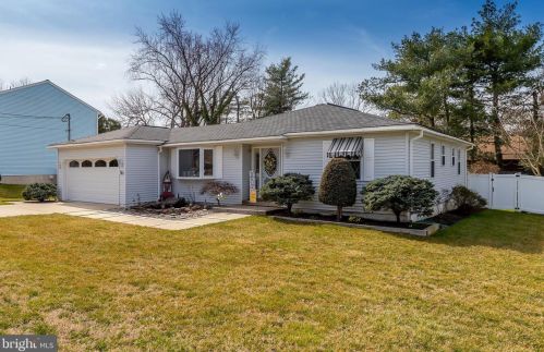 181 Queen St, West Deptford, NJ 08086-1905