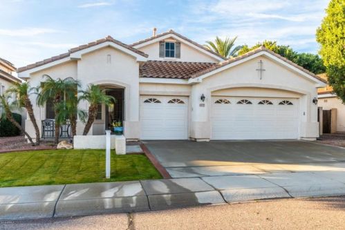 6975 Potter Dr, Glendale, AZ 85308-9472