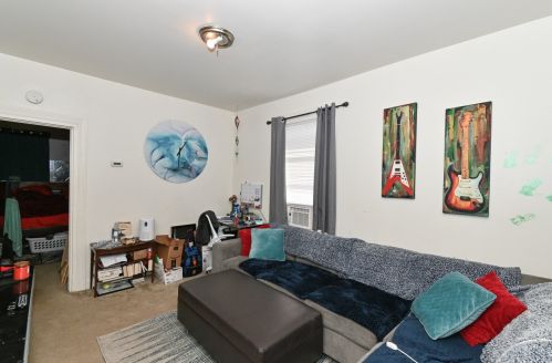 2108 Cambridge Ave, Milwaukee, WI 53202-1014
