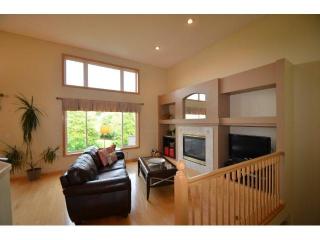 3156 Crane Creek Pl, Saint Paul, MN 55121-2381
