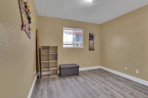 2213 Vicki Dr, Modesto CA  95350-3468 exterior