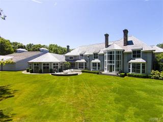 63 Field Dr, Bedford, NY 10506-1100