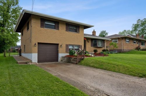 3379 Harry Lee Ln, Cincinnati, OH 45239-4047