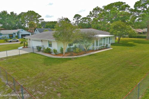 4680 Byron St, Cocoa FL 32927-3312 exterior